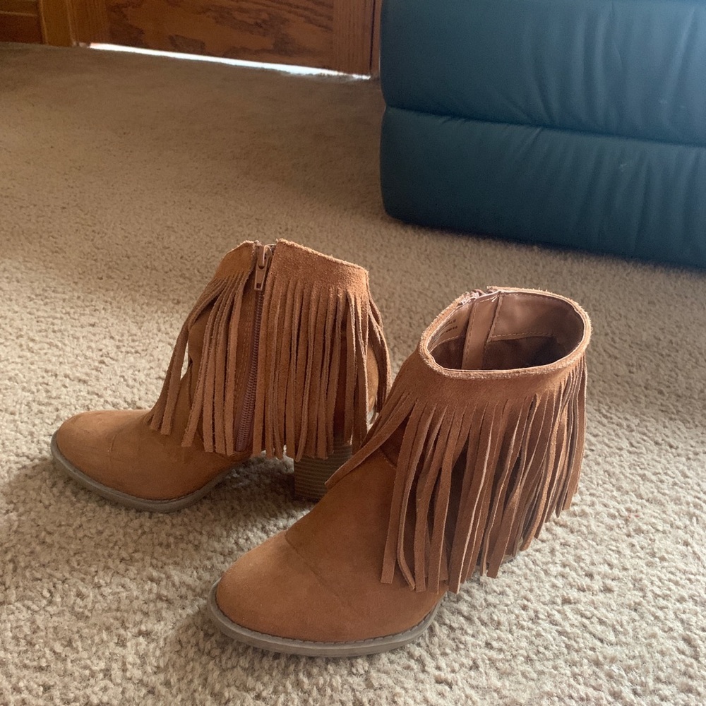 Fringe heeled ankle boots